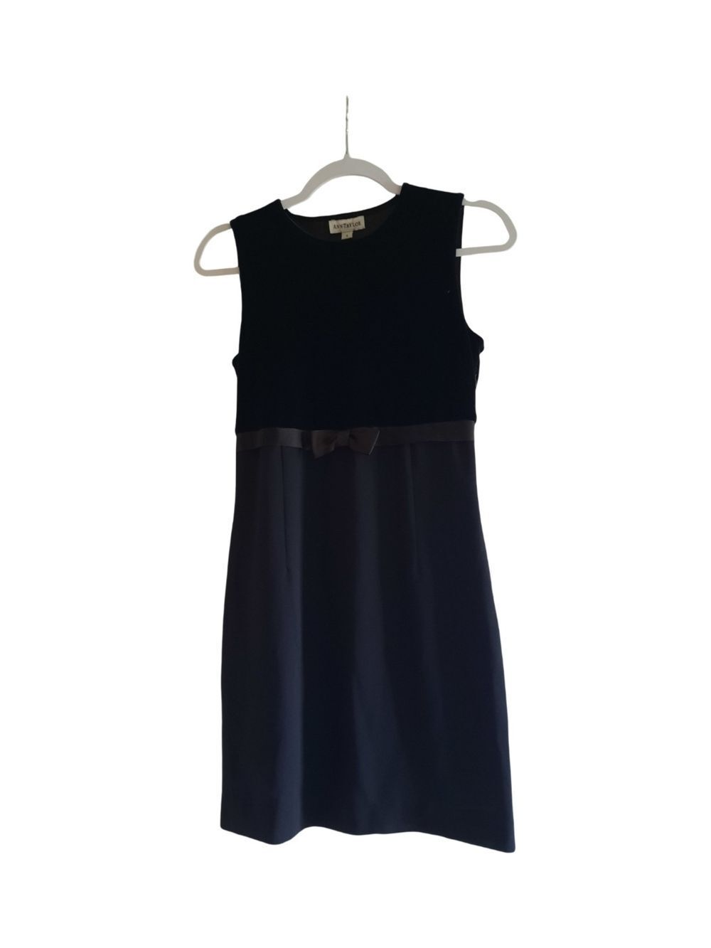 Ann Taylor Black Sleeveless Bow-Trim Dress